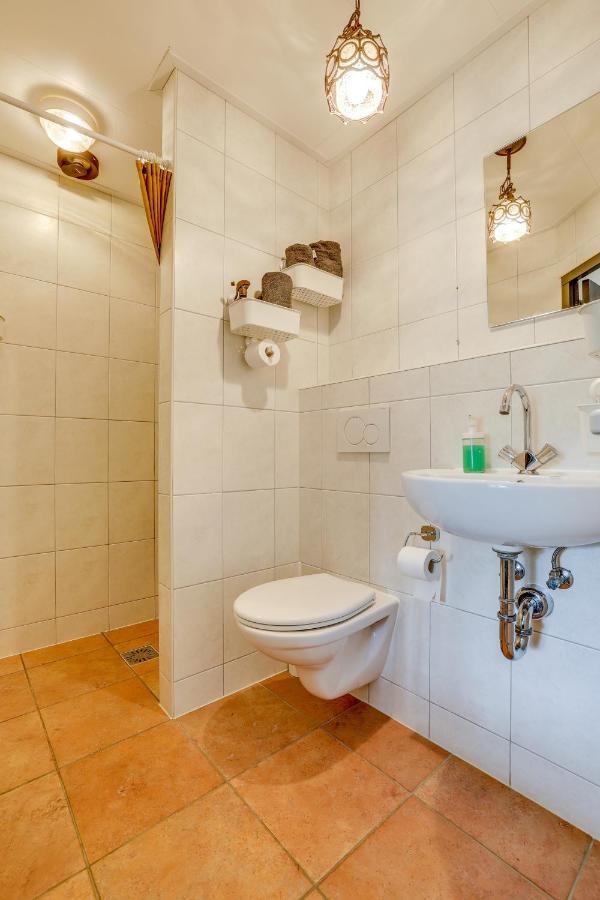B&B Wicherumloo Wekerom Экстерьер фото